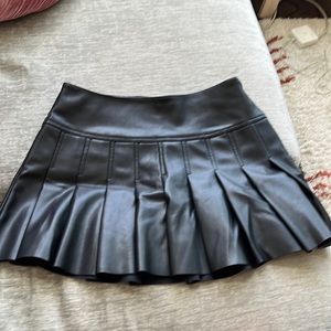 Brand NWT urban outfitters adorable Minny skirt XS